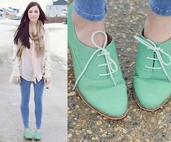 Le Bunny Bleu Mint Oxfords, Chic Wish Pink Blouse