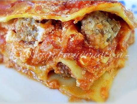 Lasagna di Carnevale. con le polpettine!!-