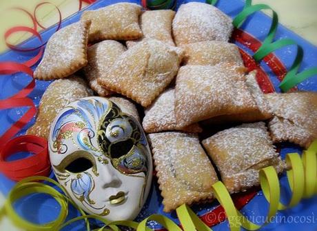 Cenci maremmani ripieni con ricotta e alchermes.