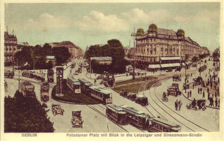 Potsdamer Platz: il simbolo della parabola di Berlino