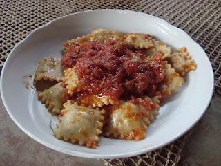 Ravioli al sugo ripieni di carne