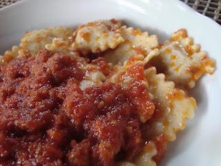 Ravioli al sugo ripieni di carne