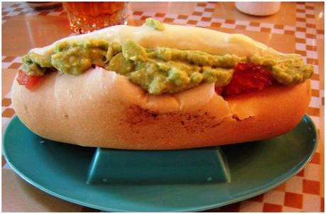 Il completo Cileno non é un semplice hot dog