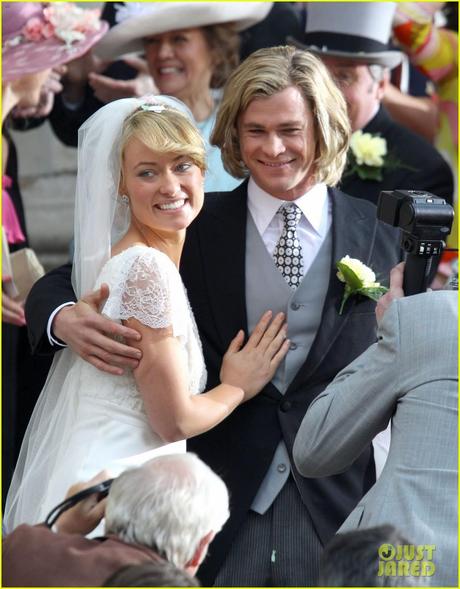 Olivia Wilde e Chris Hemsworth sposi, ma soltato per finta sul set di Rush