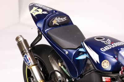 Yamaha YZR-M1 N.Abe 2004 by Utage Factory House (Tamiya)