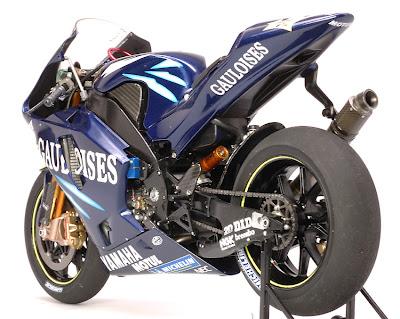 Yamaha YZR-M1 N.Abe 2004 by Utage Factory House (Tamiya)