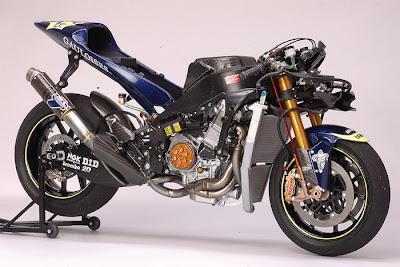 Yamaha YZR-M1 N.Abe 2004 by Utage Factory House (Tamiya)