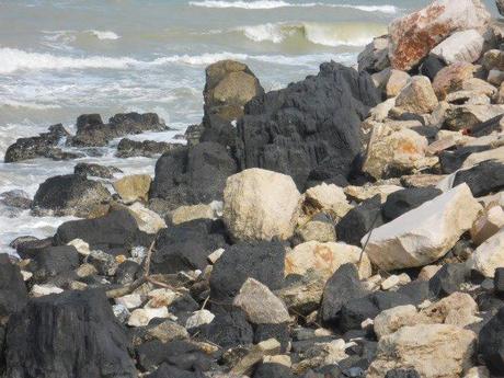 Un tocco d'arte a punta delle pietre nere...ora punta delle pietre bianco-nere