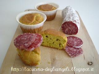 Muffin di fave con salame