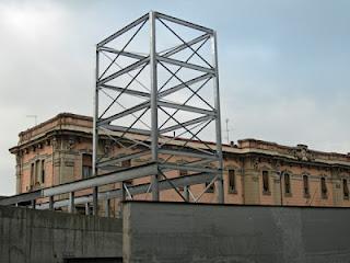 La piazza dei miracoli e dello spreco