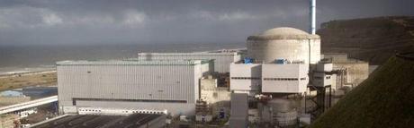 Fuga di acqua radioattiva dalla centrale nucleare francese coinvolta in un incendio