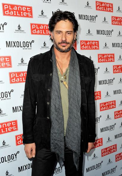 Joe Manganiello al Planet Dailies and Mixology 101 Grand Opening