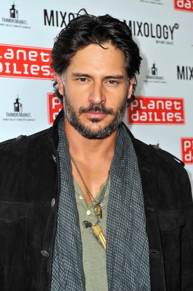 Joe Manganiello al Planet Dailies and Mixology 101 Grand Opening