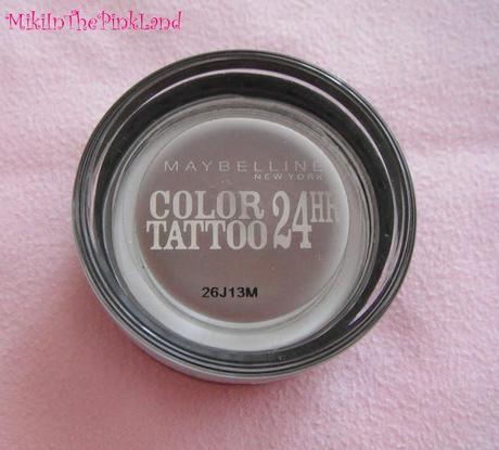 Maybelline Color tattoo 24hr: swatch n°40, Permanent Taupe.