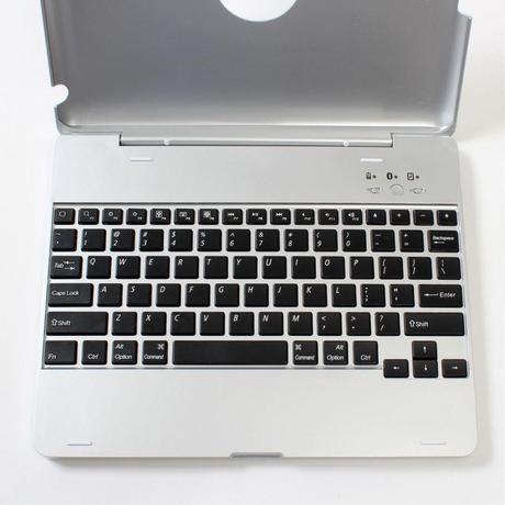  Trasformare iPad in un Macbook con una custodia dedicata