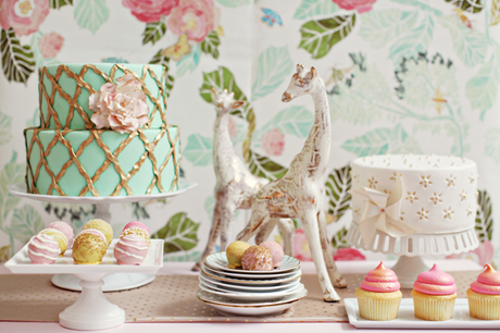 Mint, pink & gold dessert table