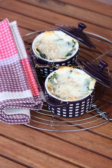 LASAGNE IN COCOTTE CON TALEGGIO E SPINACI di Dolcipensieri