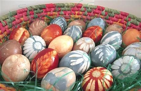 PER PASQUA, PATTERNS E DECORAZIONI CON LE UOVA DA PINTEREST