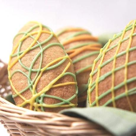 PER PASQUA, PATTERNS E DECORAZIONI CON LE UOVA DA PINTEREST