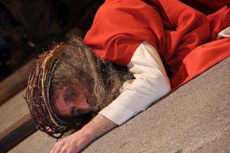 La passione di Cristo: Via Crucis 2012