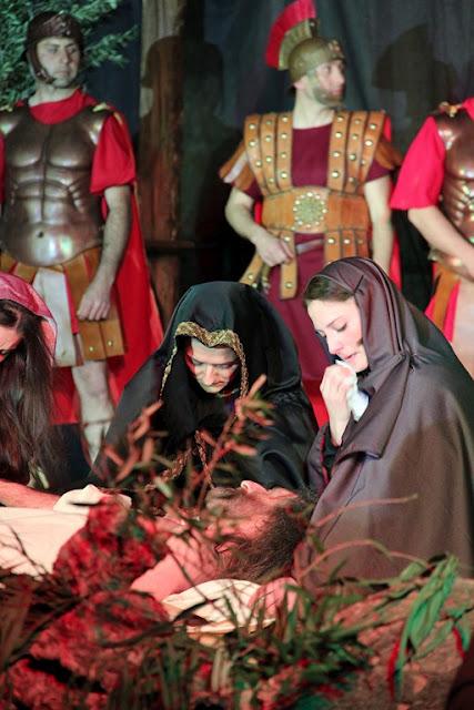 La passione di Cristo: Via Crucis 2012