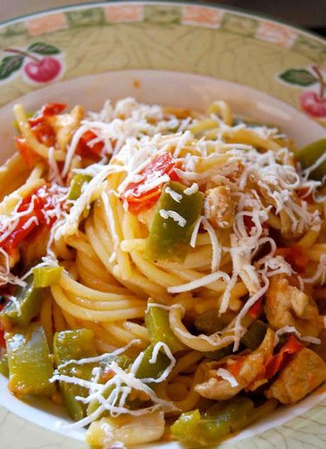 Pasta con pollo e peperoni light