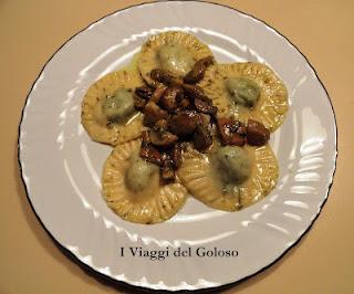 RAVIOLONI DI SPINACI AI FUNGHI PORCINI