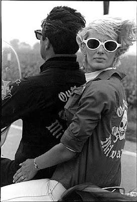 DANNY LYON....UNA VOCE FUORI DAL CORO