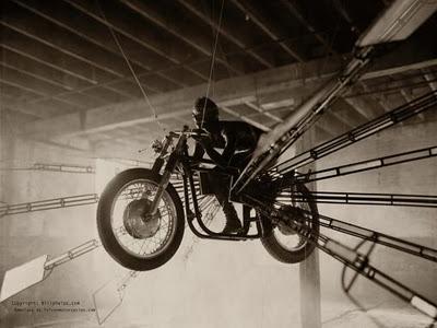 LE MOTOCICLETTE DADAISTE DI BILL PHELPS