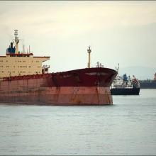 Mar Grande di Taranto: continua lo sventramento di petrolio 