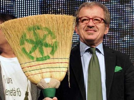 Saviano ‘attacca’ Maroni sulla questione ‘pulizia’ nella Lega