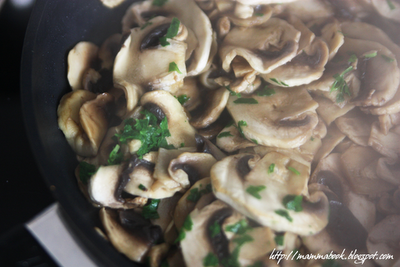 Funghi trifolati e scaloppine ai funghi – Mushrooms “trifolati” and Escaloppes with Mushrooms