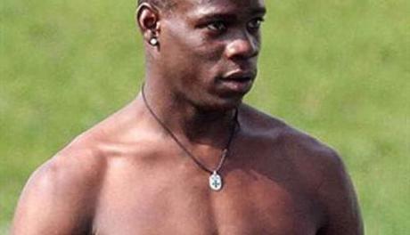 mario balotelli, escort, wayne, rooney, raffaella fico, machester