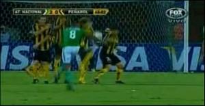 INCREDIBILE – Goal di Pabon su punizione da 40metri ! VIDEO