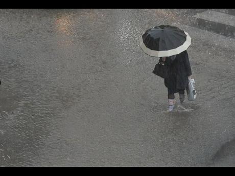 Allerta meteo: Lucy imperversa nella Sicilia Orientale, venti, burrasche e piogge