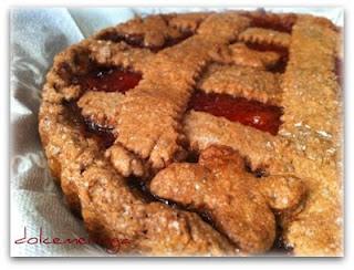 CROSTATA CON FROLLA ELABORATA E MARMELLATA DI ARANCE ROSSE E FRAGOLE BIO