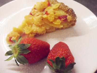 CROSTATA CREMA FRAGOLE e CORN FLAKES