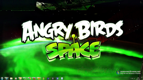 Angry birds space theme 1 Download Tema di Angry Birds Space per Windows 7 e Windows 8