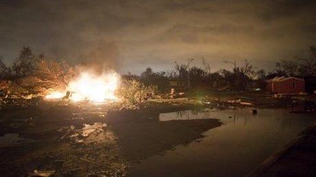 Un tornado spazza l’Oklahoma: uccise cinque persone