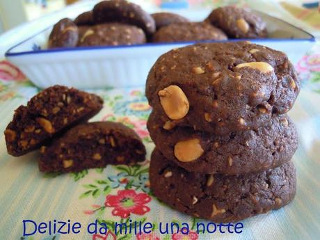 COOKIES CIOCCOLATOSI ALLE ARACHIDI