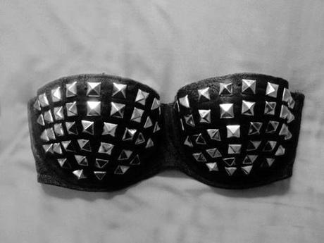 Black & white [Studded post(2)]