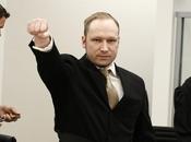 Iniziato processo Breivik, massacratore Oslo: riconosce Corte saluto nazista