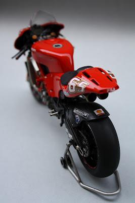 Ducati D16 L.Capirossi GP4 2004 by Gennaro Zappa (Tamiya)