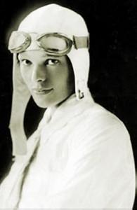 Vite sfogliate in camera oscura. Amelia Mary Earhart