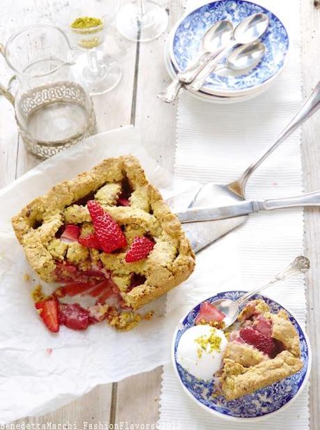 Linzertorte integrale alle fragole fresche