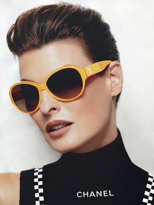 Linda Evangelista per Chanel eyewear ss 2012