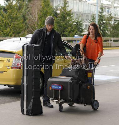 Jensen Ackles e la moglie portabagagli