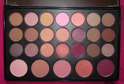 Review:  Palette Zoeva 26 Eyeshadow & Blush ♥ Chocolate / Berry ♥