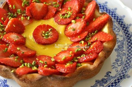 crostata di frolla semplice con crema pasticcera