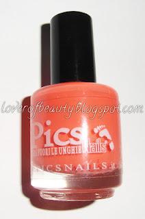 Review Pics Nails, Tira fuori le unghie !